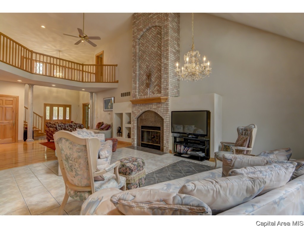 5101 Blackwolf Road Springfield, IL 62711 - Photo 10 of 32