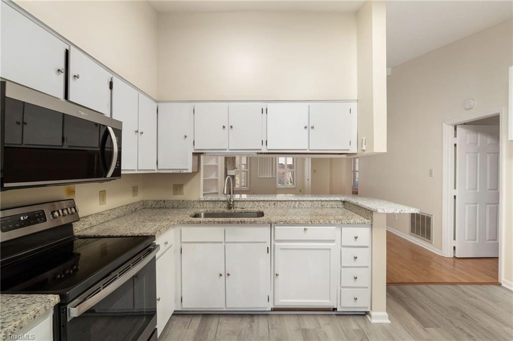 3003 South Holden Road, Unit D Greensboro, NC 27407 - Photo 10 of 32