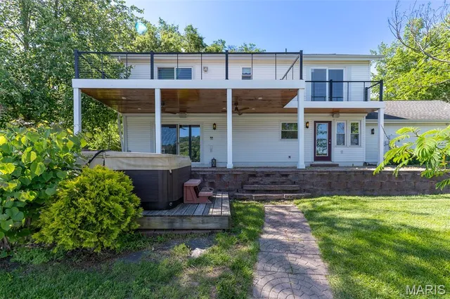 $4,500 | 202 Dauphine Drive, Lake St. Louis, MO 63367