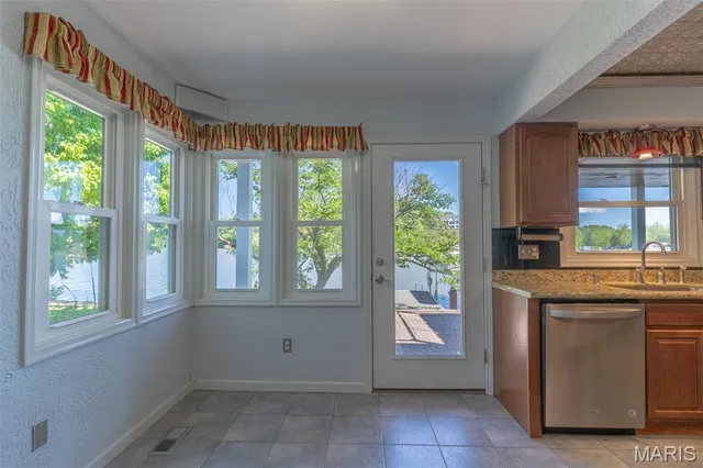 $4,500 | 202 Dauphine Drive, Lake St. Louis, MO 63367