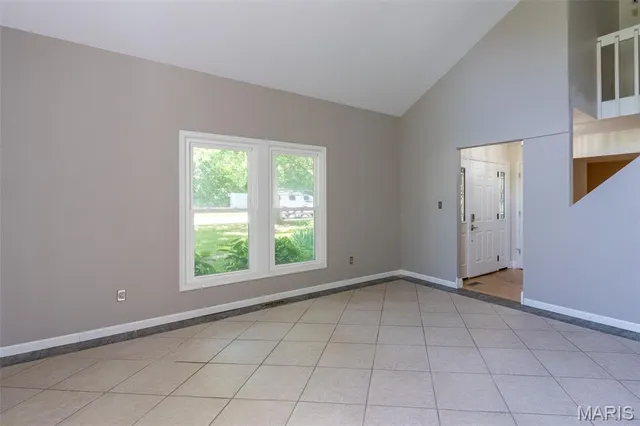 $4,500 | 202 Dauphine Drive, Lake St. Louis, MO 63367