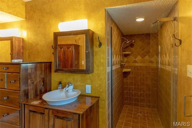 $4,500 | 202 Dauphine Drive, Lake St. Louis, MO 63367