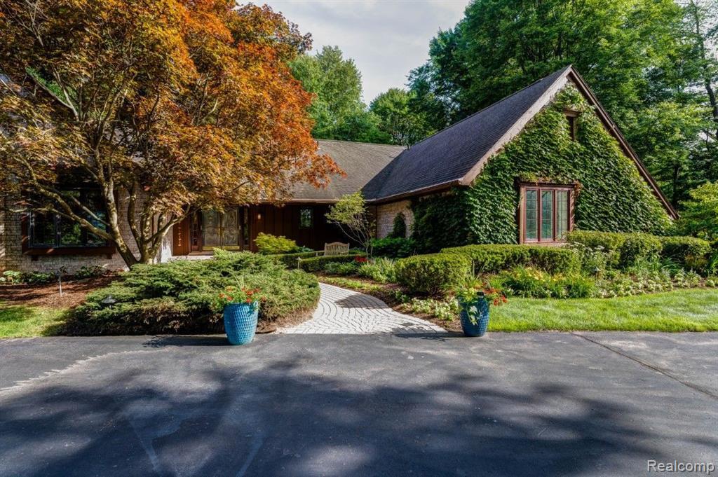 28265 West 14 Mile Road Farmington Hills, MI 48334 - Photo 19 of 69