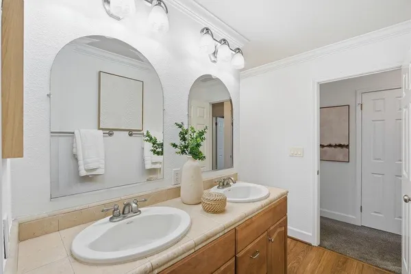 $899,000 | 565 West Latimer Avenue, Campbell, CA 95008