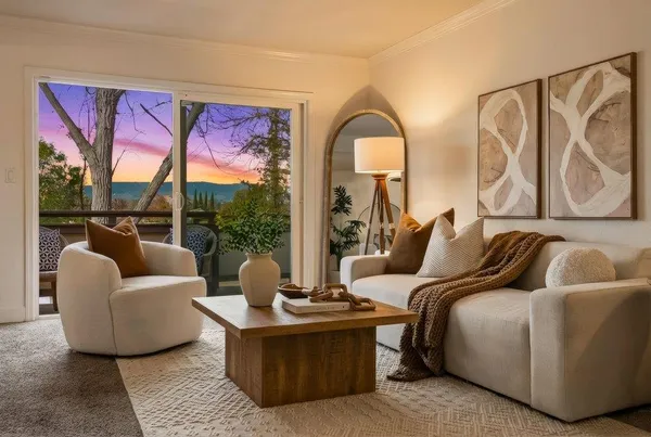$899,000 | 565 West Latimer Avenue, Campbell, CA 95008