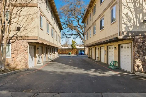 $949,000 | 565 West Latimer Avenue, Campbell, CA 95008