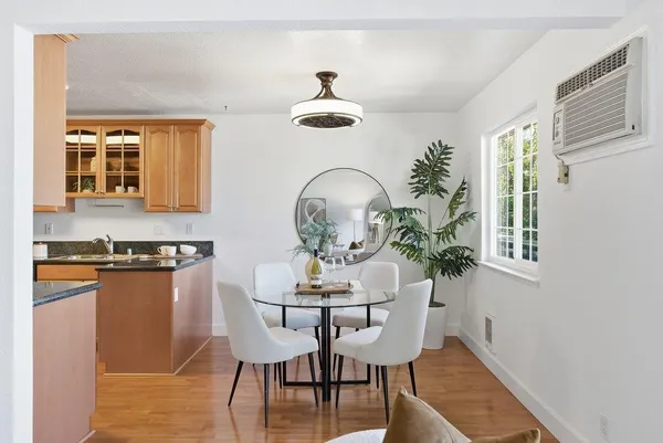 $899,000 | 565 West Latimer Avenue, Campbell, CA 95008