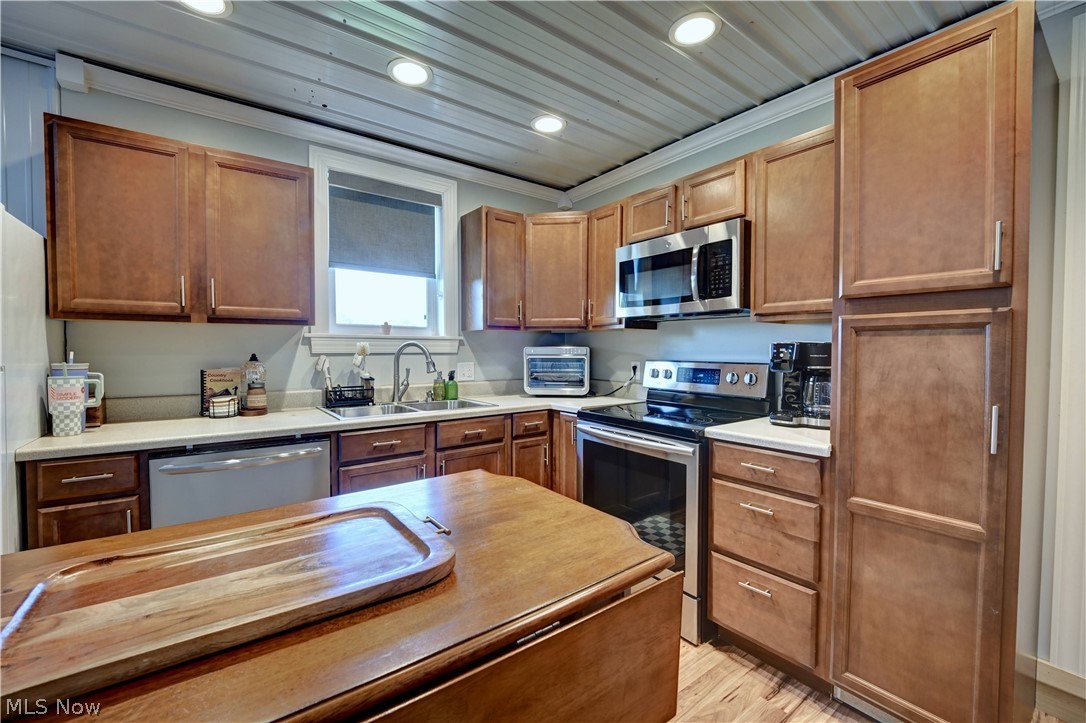 7839 Chestnut Ridge Road Northwest Beach City, OH 44608 - Photo 22 of 48