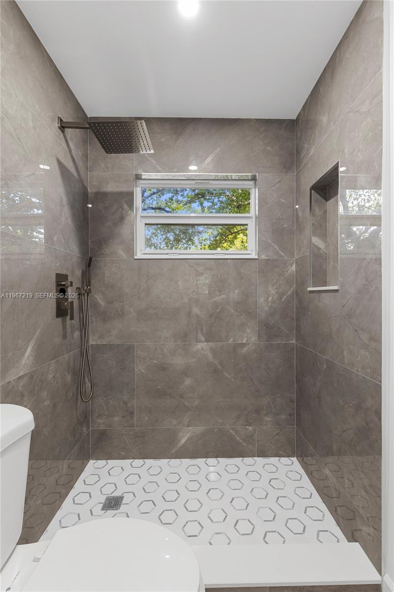 3265 Griffin Road, Unit 206 Dania Beach, FL 33312 - Photo 15 of 15 a bathroom with a shower