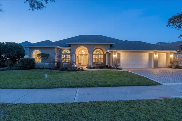$665,000 | 1500 Edgewater Drive, Mount Dora, FL 32757