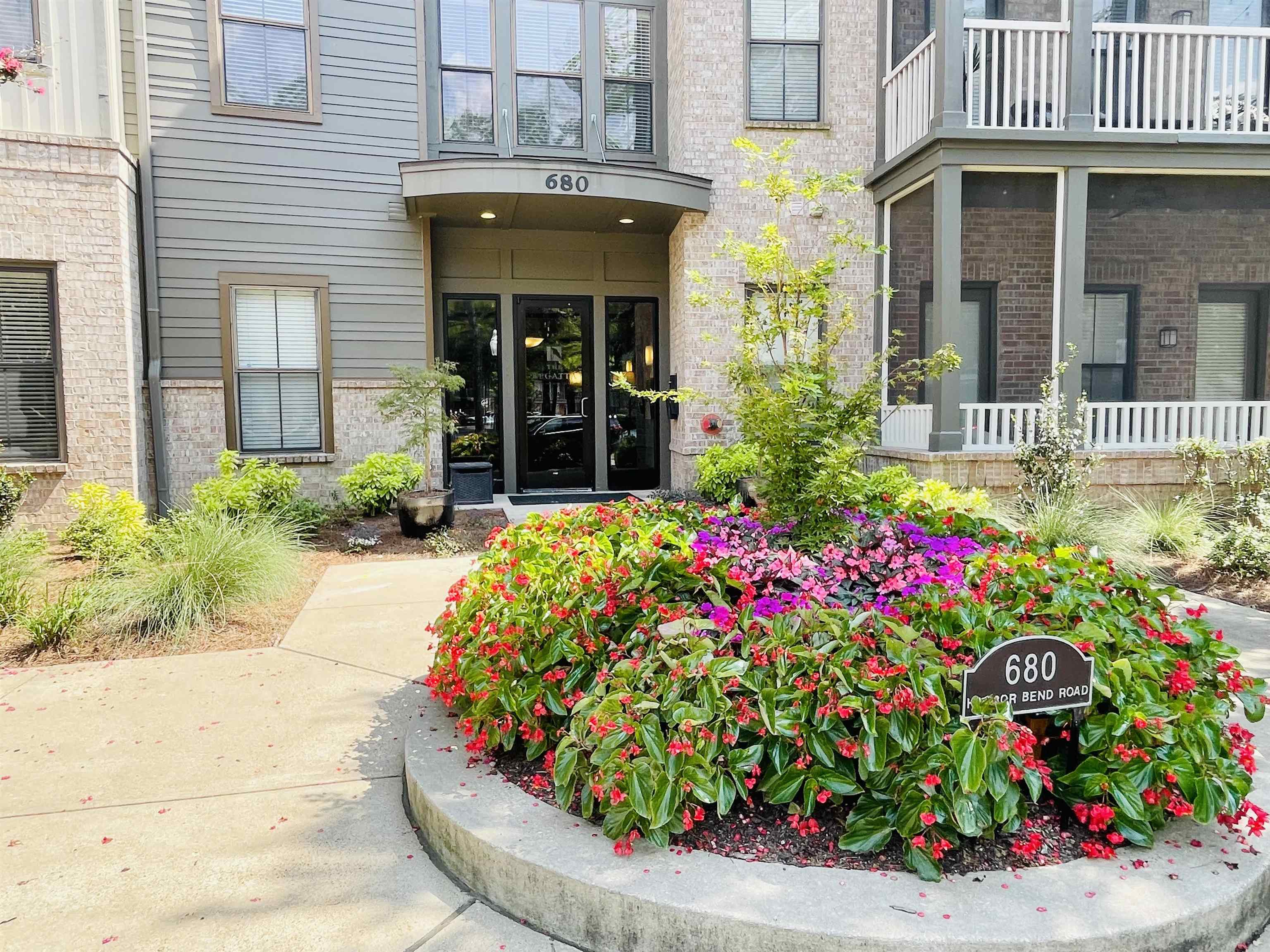 680 Harbor Bend Road, Unit 206 Memphis, TN 38103 - Photo 1 of 29 Gallery Image 1