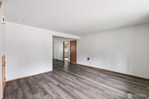 $725,000 | 9819 148th St Court East, Puyallup, WA 98375