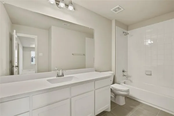$3,600 | 3921 St Ives Lane, Lewisville, TX 75056