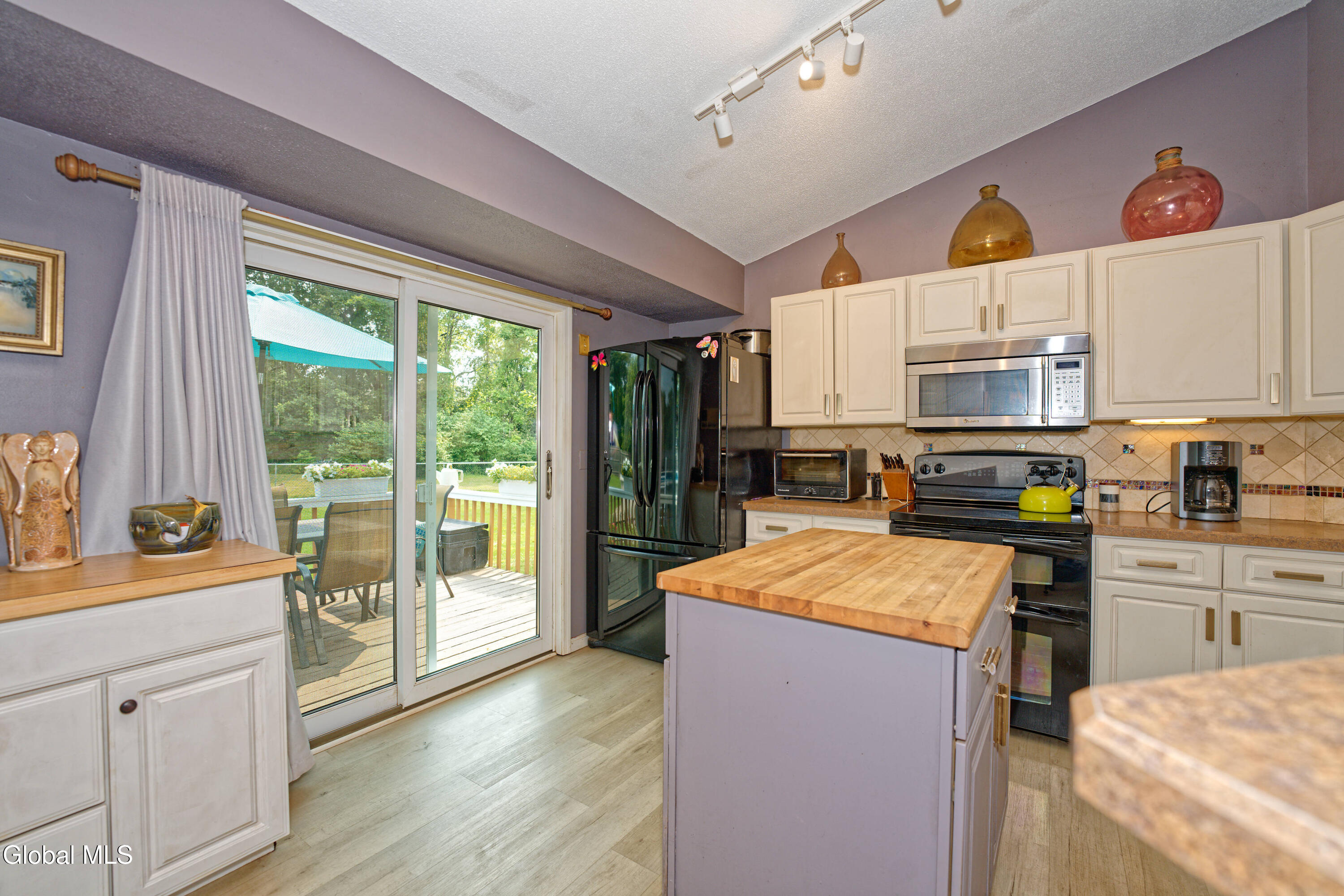 4 Sierra Trace Malta, NY 12019 - Photo 19 of 41 3 Greatroom 10