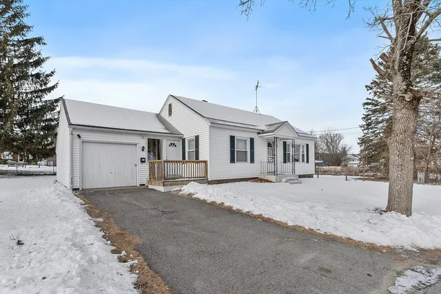 $367,900 | 71 Hurd Street, Fitchburg, MA 01420