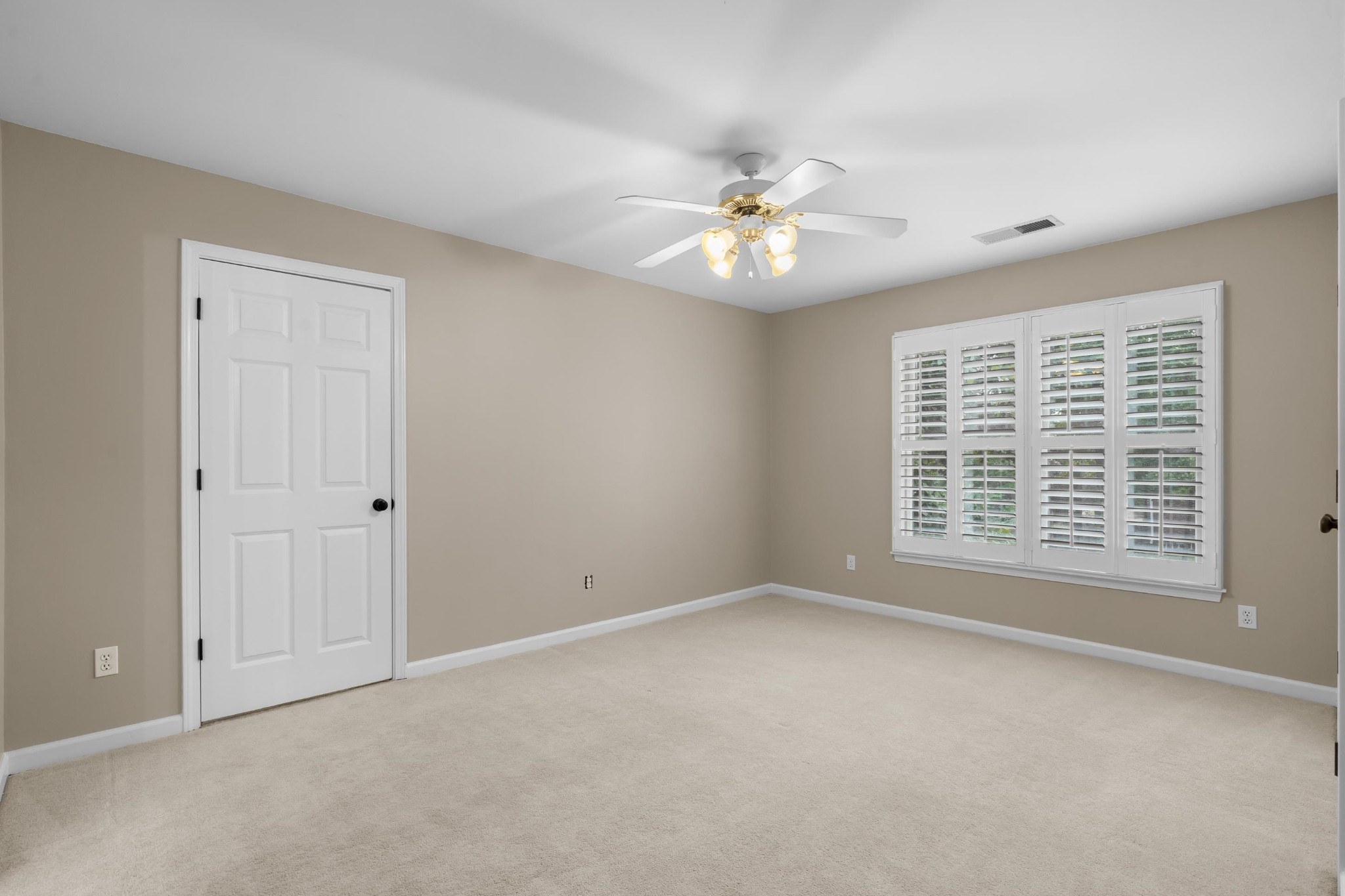 927 Oakmont Ridge Cove Collierville, TN 38017 - Photo 24 of 40 a view of an empty room with a window