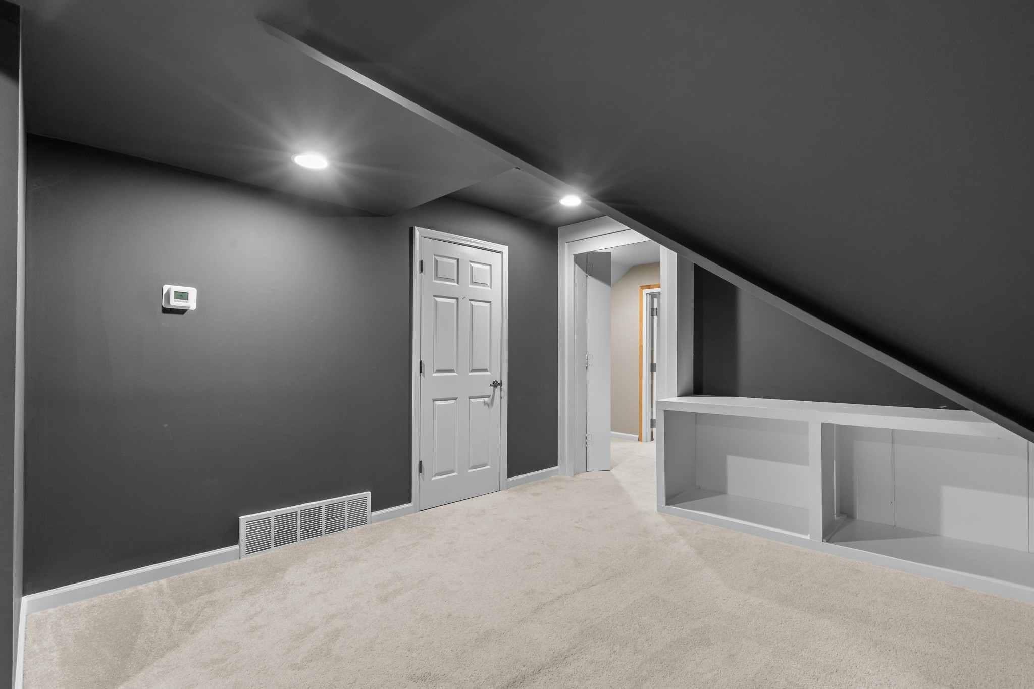 927 Oakmont Ridge Cove Collierville, TN 38017 - Photo 30 of 40 a view of an empty room