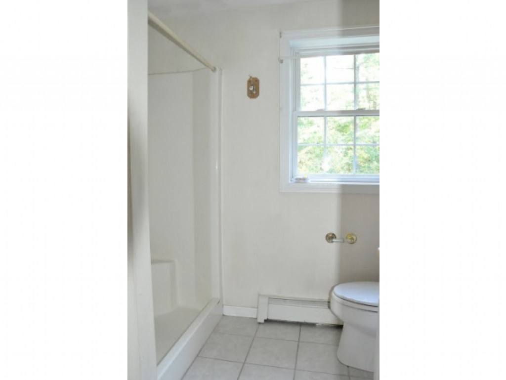 5 Burns Road Pelham, NH 03076 - Photo 16 of 21 Gallery Image 16