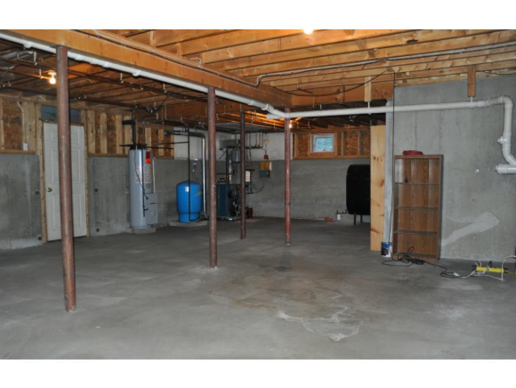 5 Burns Road Pelham, NH 03076 - Photo 19 of 21 Gallery Image 19