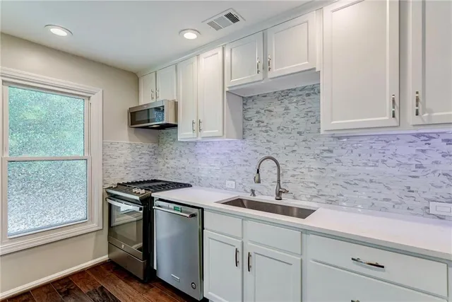 $325,000 | 1 Plantation Drive Northeast, Unit B, Atlanta, GA 30324