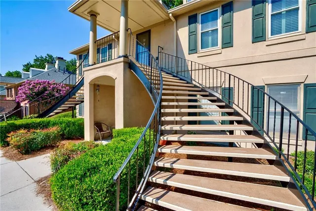 $325,000 | 1 Plantation Drive Northeast, Unit B, Atlanta, GA 30324