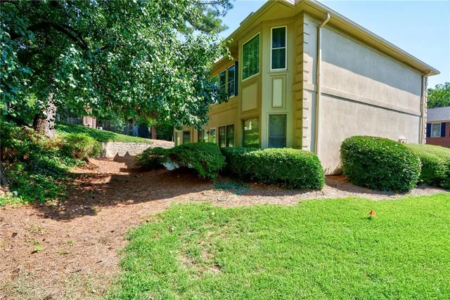 $325,000 | 1 Plantation Drive Northeast, Unit B, Atlanta, GA 30324