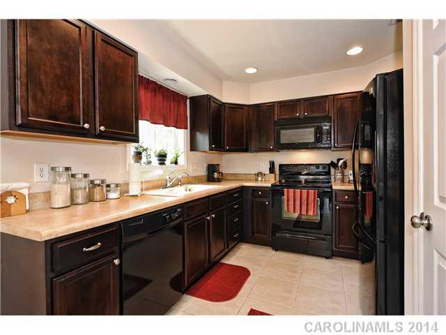 7626 Eastbourne Road Charlotte, NC 28227 - Photo 6 of 16