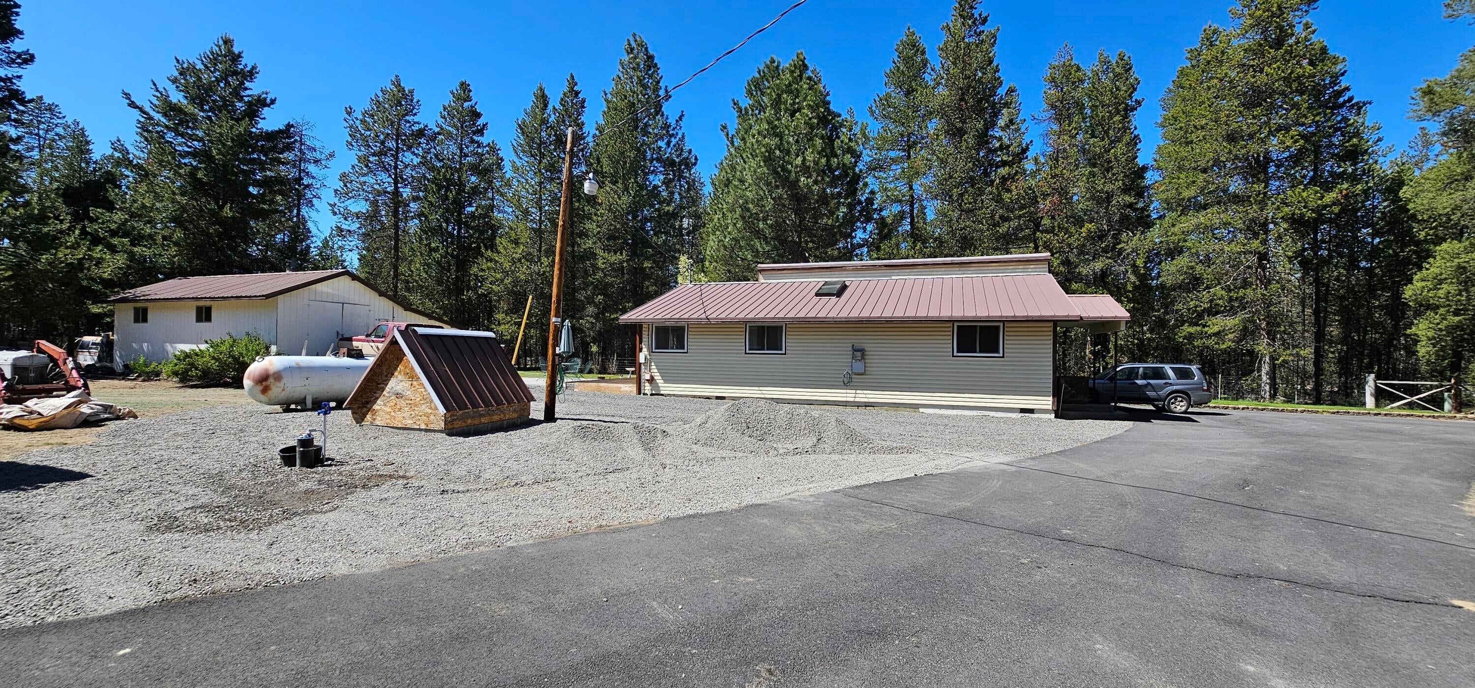 52365 Stearns Road La Pine, OR 97739 - Photo 8 of 30 20250520_152238