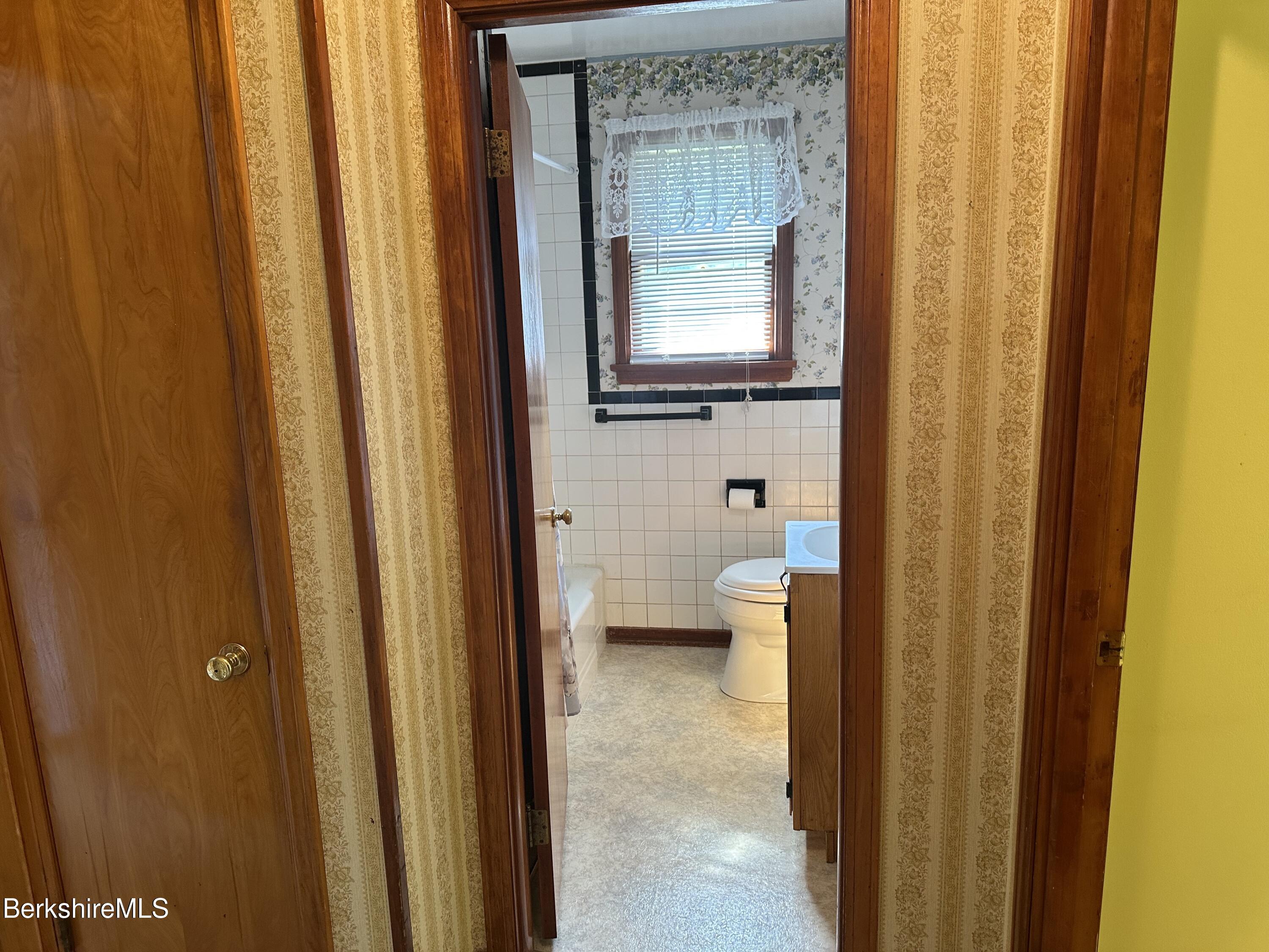 359 State Road Great Barrington, MA 01230 - Photo 15 of 17 Bathroom