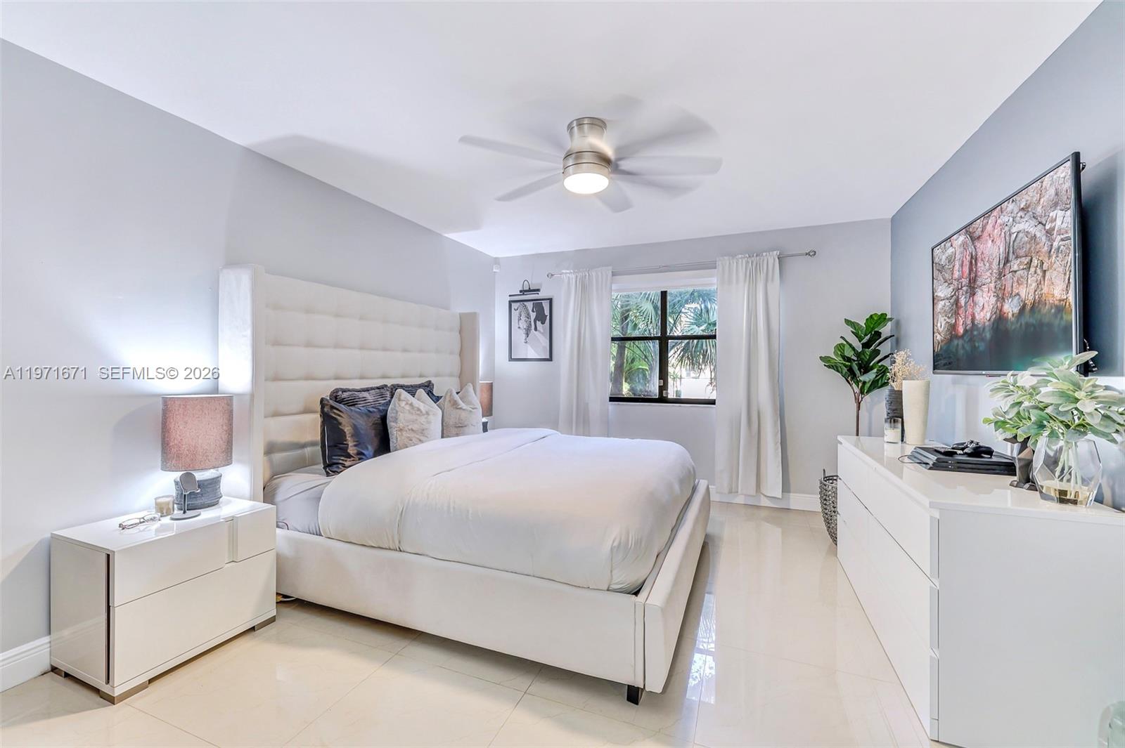 601 Ives Dairy Road Miami, FL 33179 - Photo 13 of 42