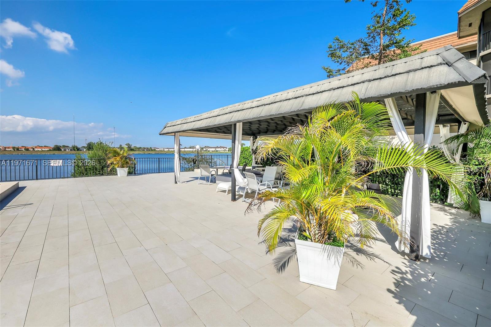 601 Ives Dairy Road Miami, FL 33179 - Photo 39 of 42