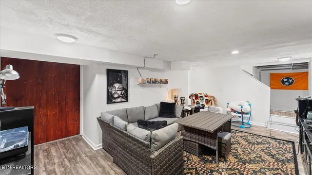 $470,000 | 1414 Rosalyn Drive, Knoxville, TN 37914