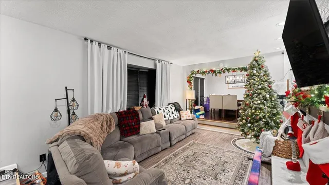 $470,000 | 1414 Rosalyn Drive, Knoxville, TN 37914