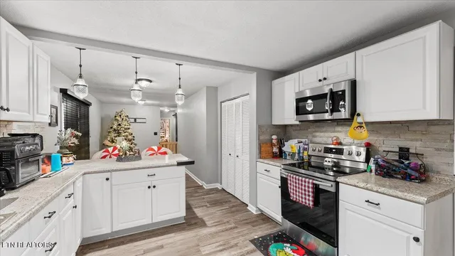 $470,000 | 1414 Rosalyn Drive, Knoxville, TN 37914