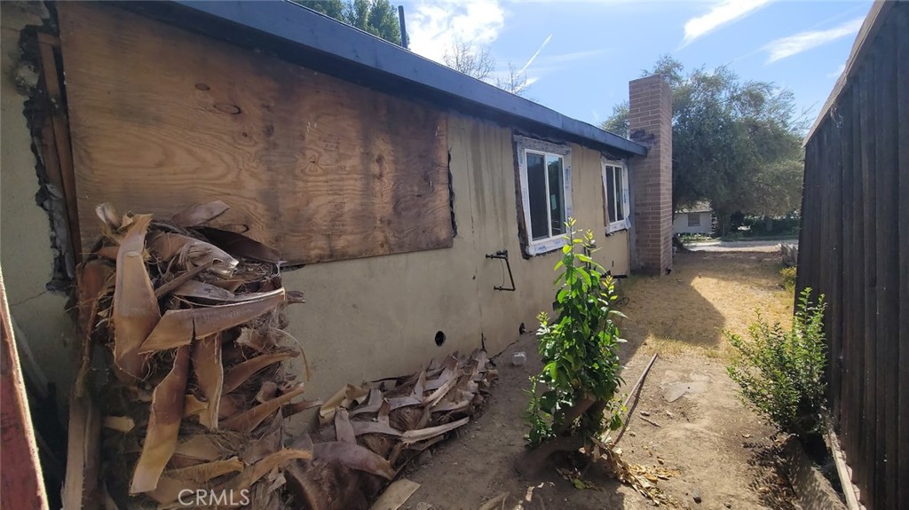 2922 Hillburn Road Bakersfield, CA 93306 - Photo 15 of 15 a backyard of a house with outdoor seating