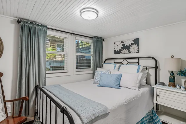 $765,000 | 456 Spring Beach Road, Rome City, IN 46784