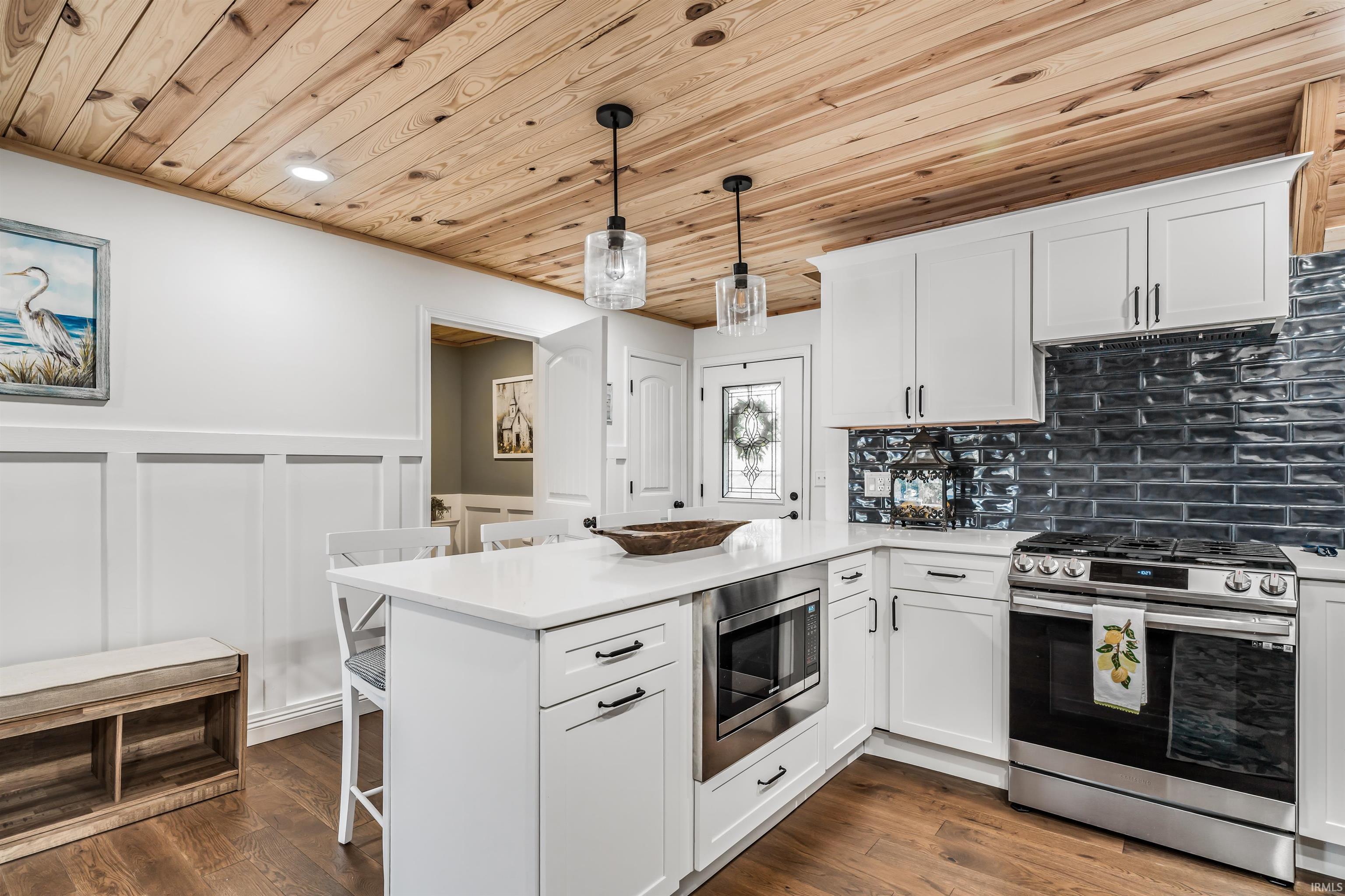 456 Spring Beach Road Rome City, IN 46784 - Photo 7 of 36