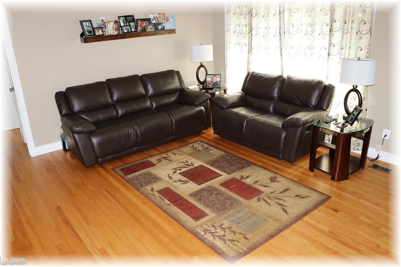 31505 Kelly Road Fraser, MI 48026 - Photo 7 of 40 31323913-6.JPG
