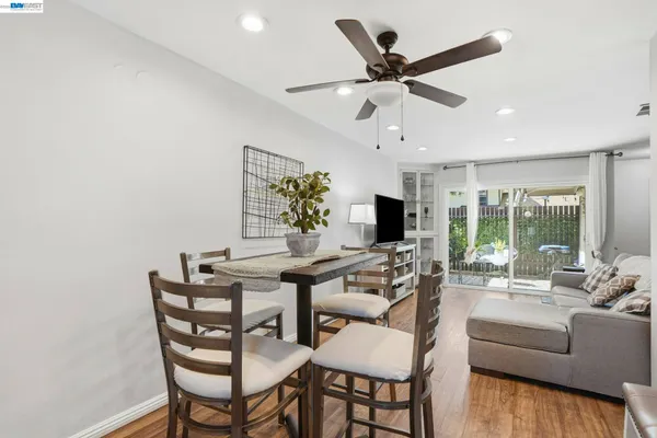 $398,000 | 5505 Roundtree Drive, Unit B, Concord, CA 94521