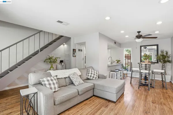 $398,000 | 5505 Roundtree Drive, Unit B, Concord, CA 94521