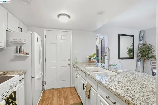 $398,000 | 5505 Roundtree Drive, Unit B, Concord, CA 94521