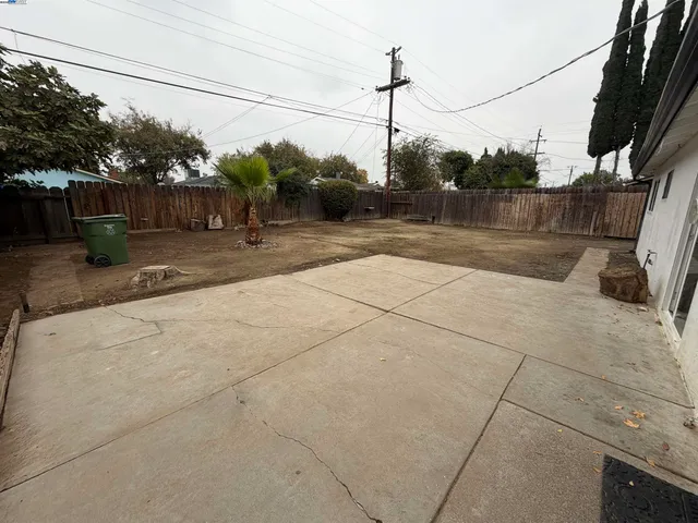 $459,000 | 239 East 20th Street, Tracy, CA 95376