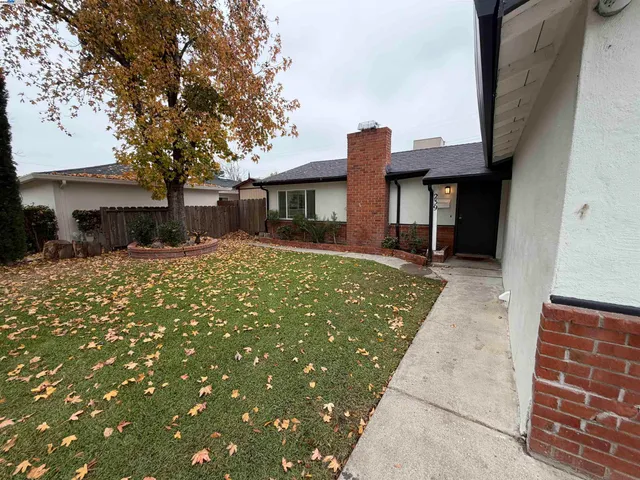 $459,000 | 239 East 20th Street, Tracy, CA 95376