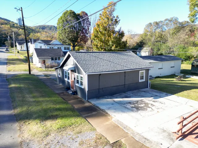 $344,000 | 618 Elm Avenue, South Pittsburg, TN 37380