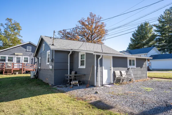 $329,900 | 618 Elm Avenue, South Pittsburg, TN 37380