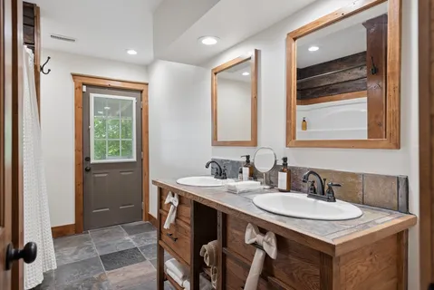 $2,099,000 | 1517 Laurel Lake Drive, Monteagle, TN 37356
