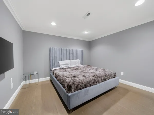 $16,000 | 11701 Winterset Terrace, Potomac, MD 20854