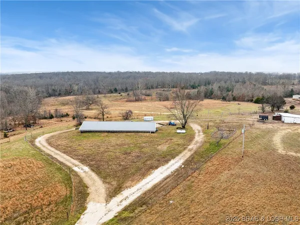 $328,900 | 5080 Highway 7, Montreal, MO 65591