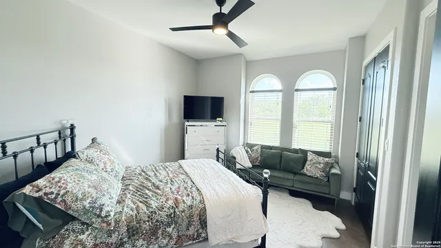 $1,350,000 | 4947 Farm To Market 2200, Hondo, TX 78861