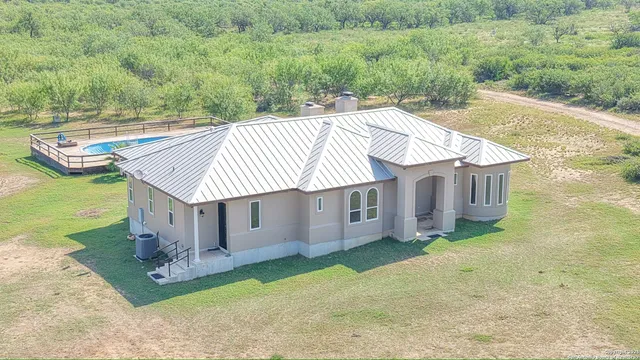$1,350,000 | 4947 Farm To Market 2200, Hondo, TX 78861